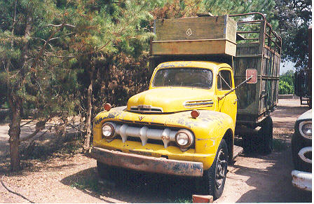 1951 Ford F8 Stock Truck